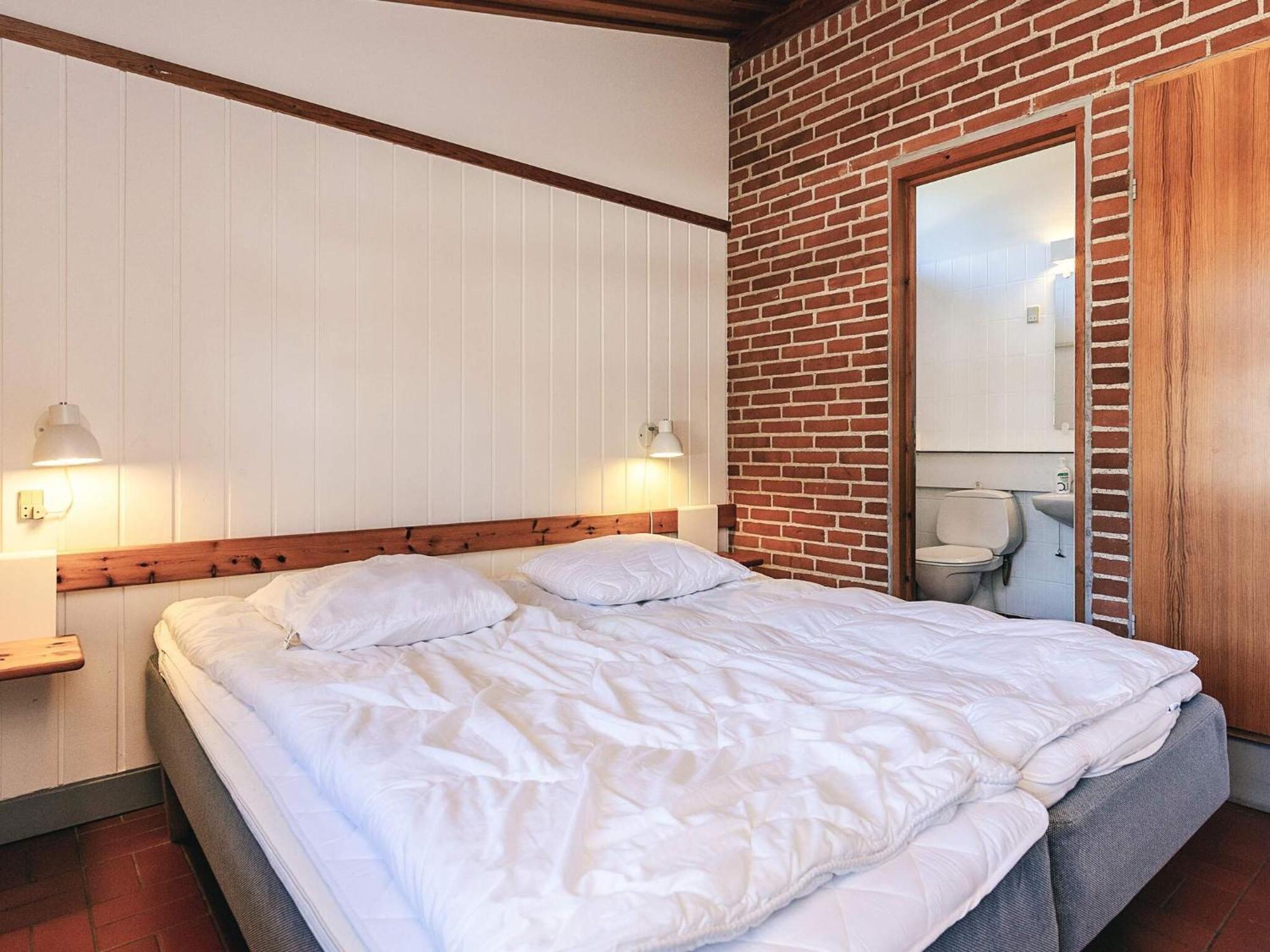 6 Person Holiday Home On A Holiday Park In Гиллеляйе Экстерьер фото